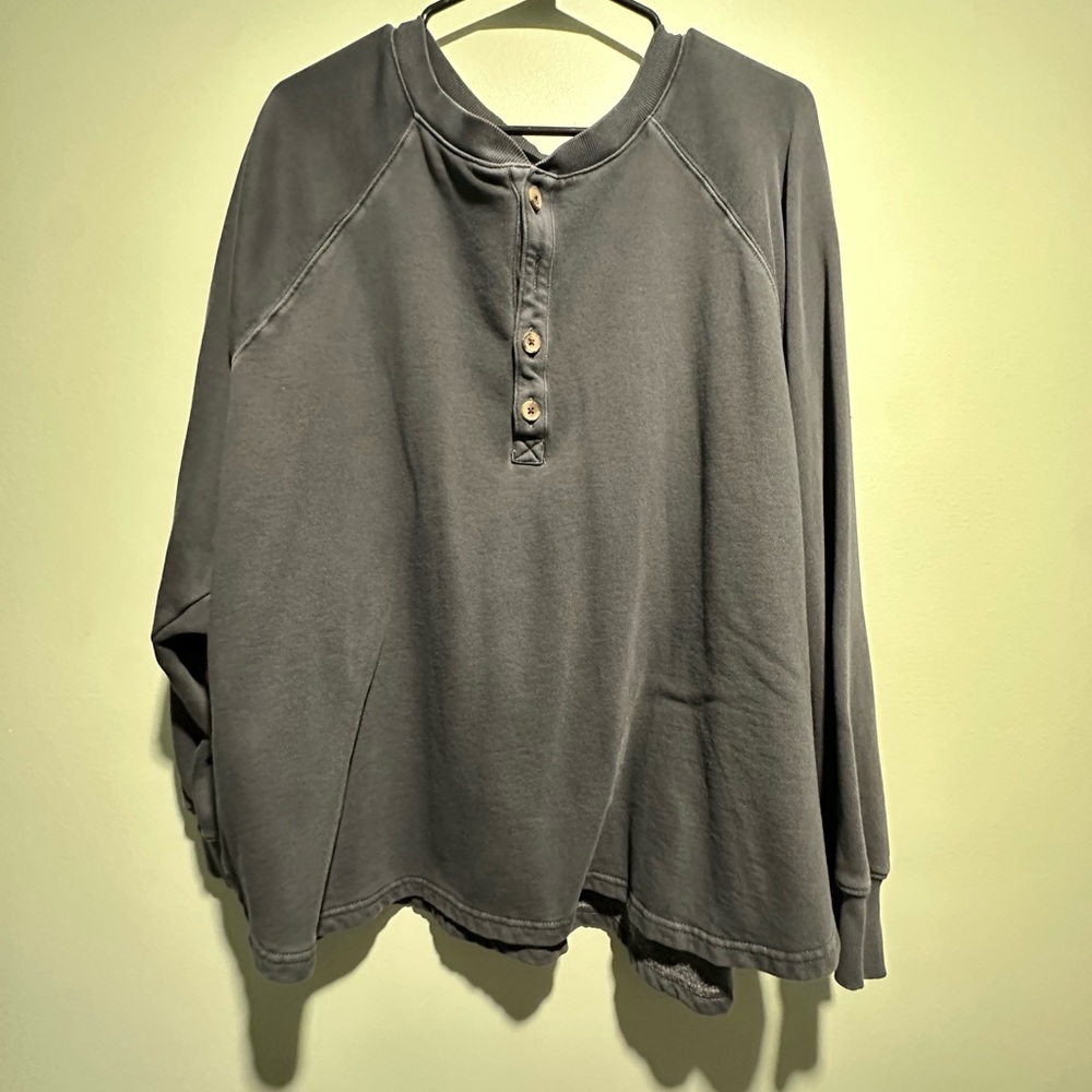 Old Navy crewneck sweatshirt, size XXL